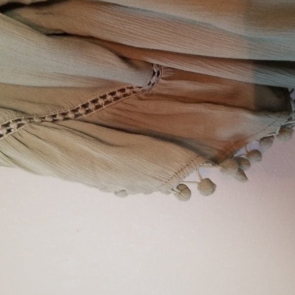 Like New  Fever Blouse - Picture 2 of 4